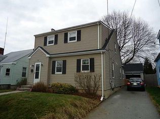 75 Pershing St, Cranston, RI 02910