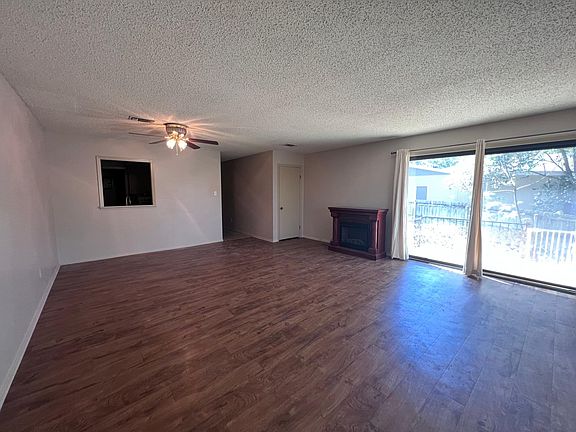 4th image of 960 Canyon Dr #960