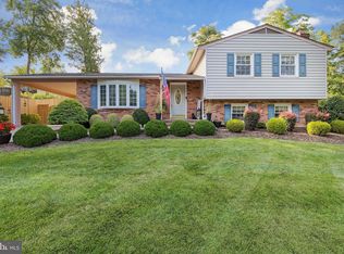 8632 Kerry Ln, Springfield, VA 22152