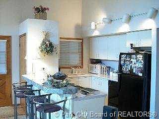 4th image of 15 Windrift Ln #15
