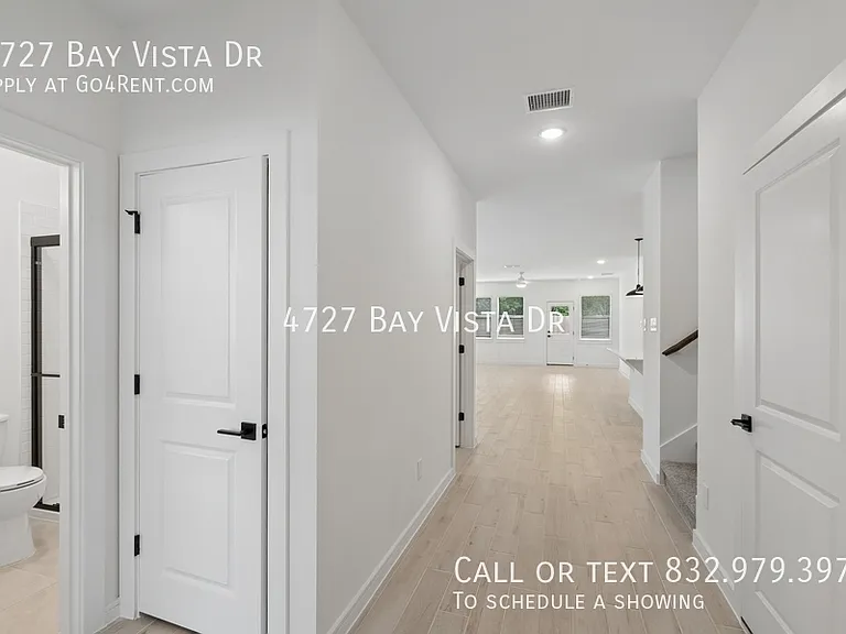 4727 Bay Vista Dr — Photo 3