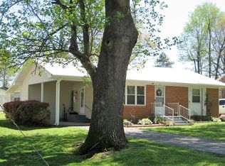 331 S Mulberry St, Dexter, MO 63841