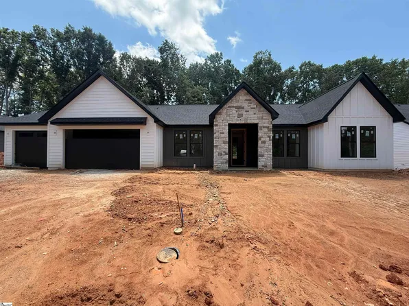 3 Inverrary Dr, Taylors, SC 29687