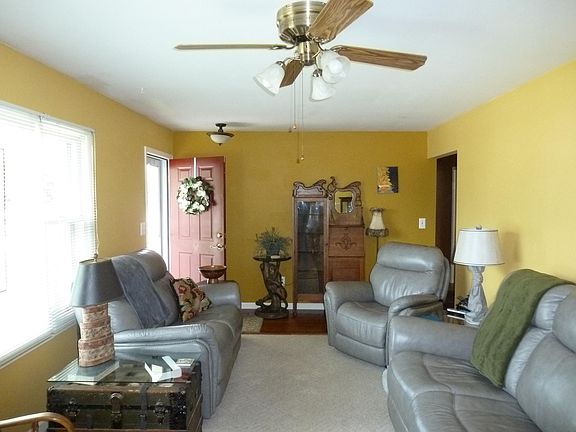 4th image of 1106 S 1st Ave