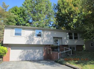 1174 Jones Dr, Salem, OH 44460