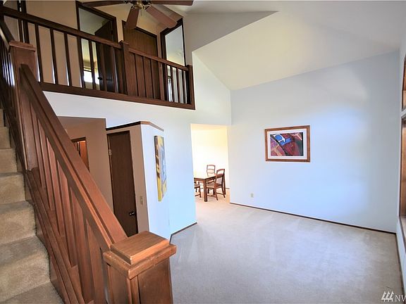 5th image of 4416 30th St NE