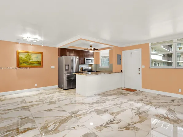 1811 Jefferson St APT 209, Hollywood, FL 33020
