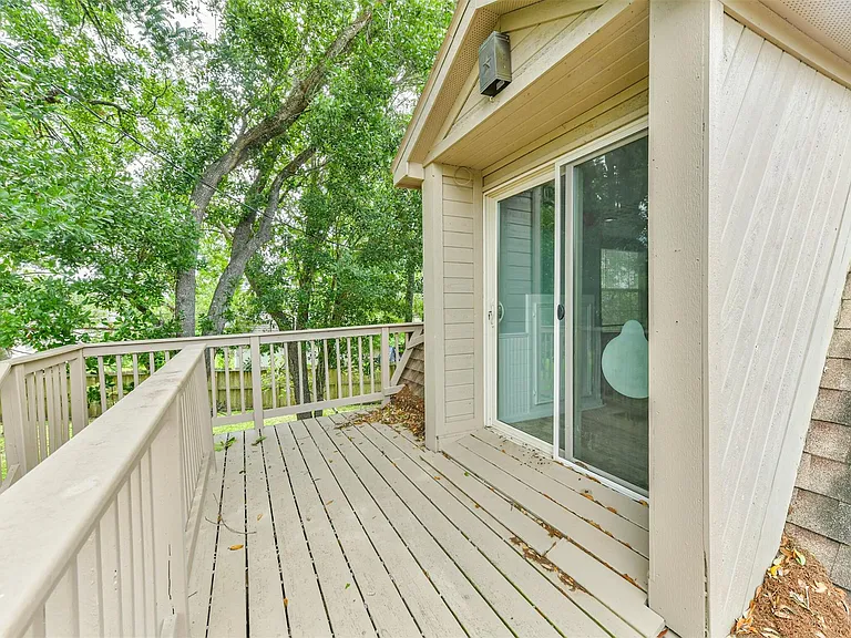 807 Stadium Cir — Photo 33