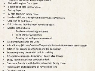 103 Red Oak Dr, Olyphant, PA 18447