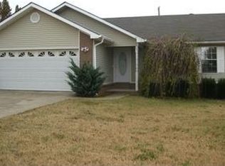 102 S Bay Dr, Bay, AR 72411