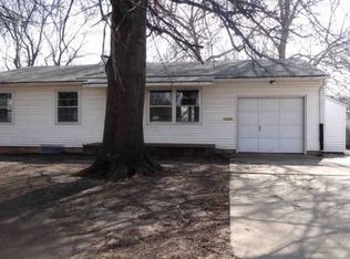 5413 SW 27th St, Topeka, KS 66614