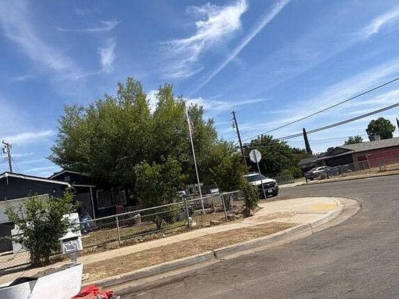4th image of 410 W Beechwood Ave