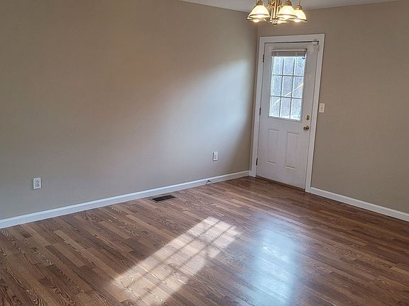5th image of 1000 Arbor Greene Dr