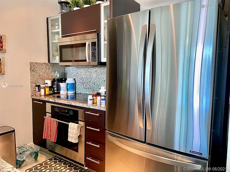 950 Brickell Bay Dr #4202 — Photo 9