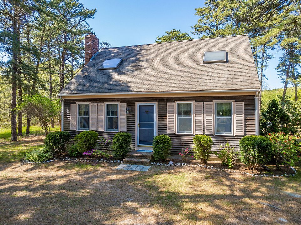 1st image of 17 Nutmeg Ln