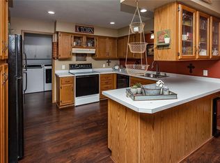 130 Elm St, Earlham, IA 50072
