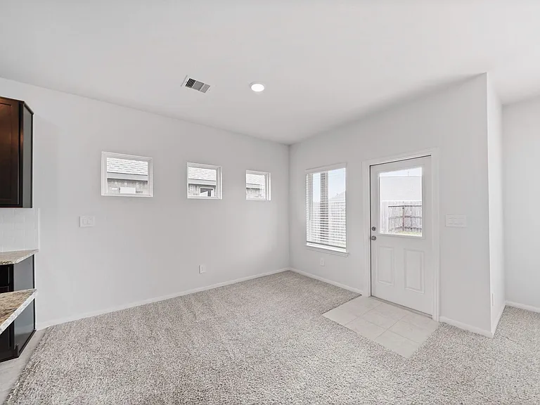 15102 Wiltshire Castle Ln — Photo 6