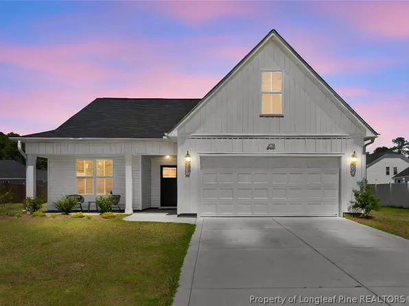 1733 Ramsdale Rd, Hope Mills, NC 28348