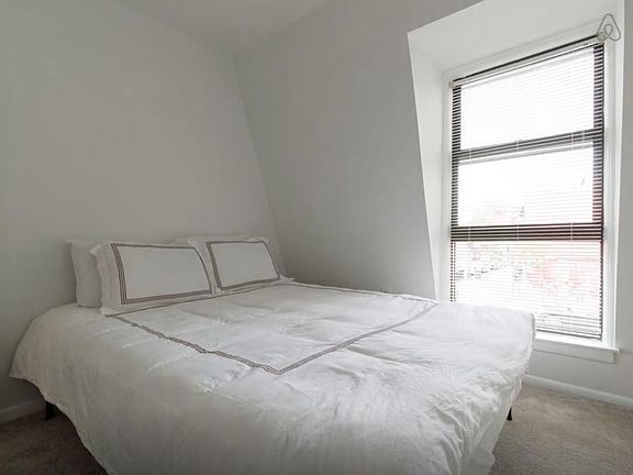 Bedroom upstairs 10 x 11