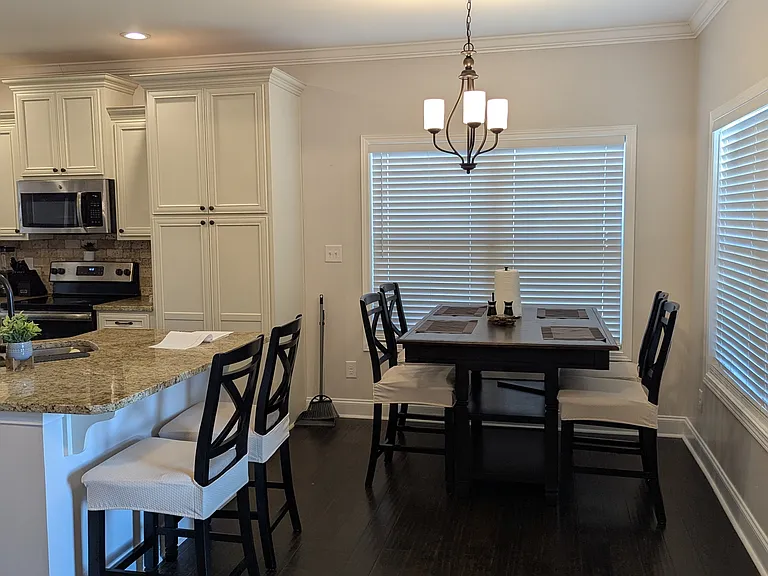 326 Willow Cove Ct — Photo 8