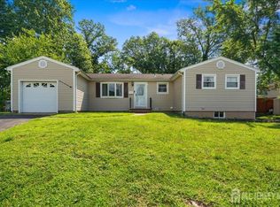 3 Stanley Rd, East Brunswick, NJ 08816