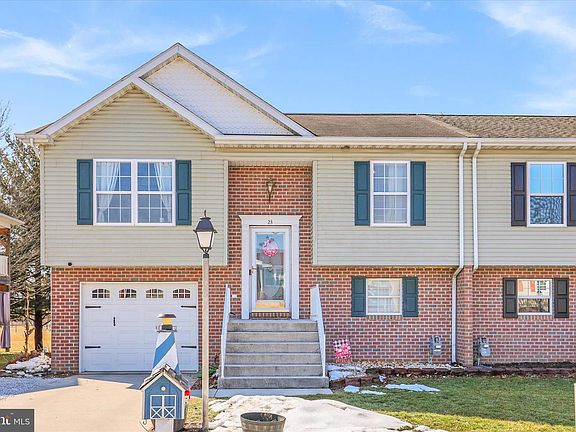 4th image of 23 Westview Dr