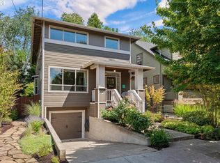 3647 SE Malden St, Portland, OR 97202