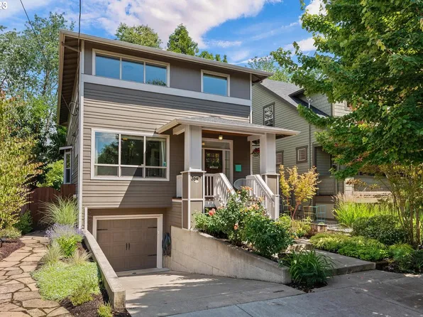 3647 SE Malden St, Portland, OR 97202