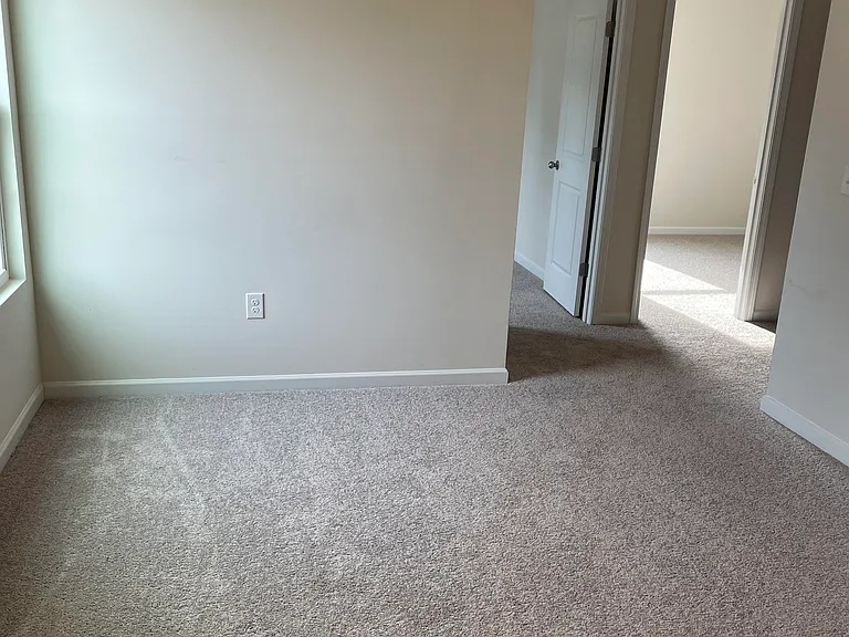 506 Amelia Ct — Photo 10