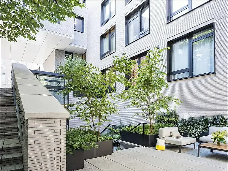 613 Baltic St #2D — Photo 12