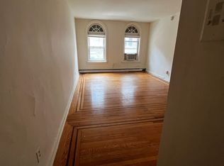 1307 Spruce St APT 2A, Philadelphia, PA 19107