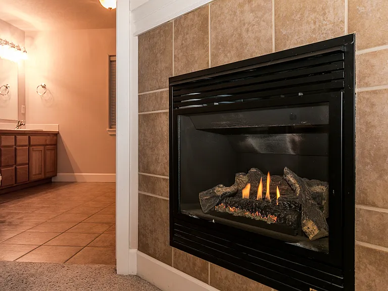2743 Mallory Ln — Photo 7
