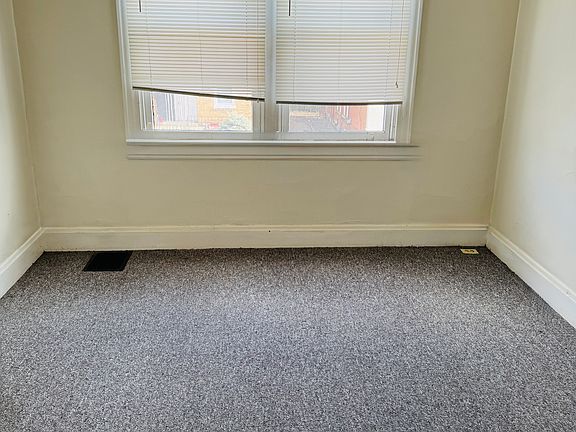 4th image of 2343 Chickasaw St #2