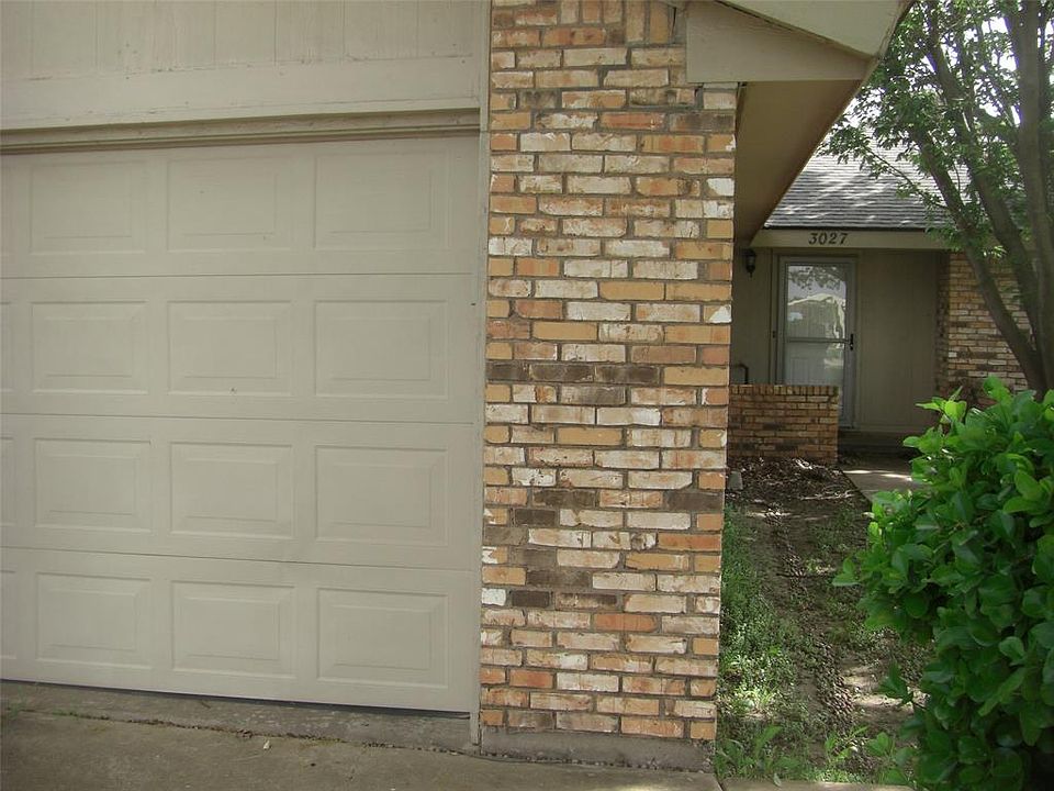 1st image of 3027 Curry Ln