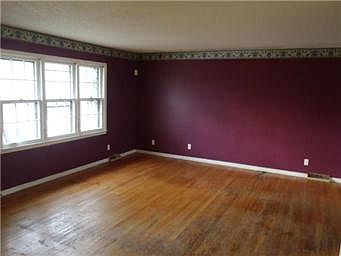 4th image of 12817 Corrington Ave