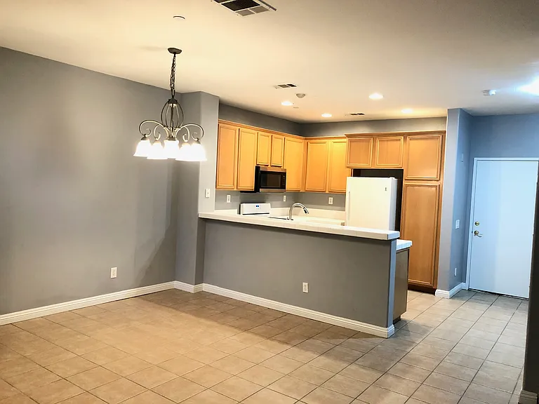 1800 E Lakeshore Dr #2607 — Photo 4