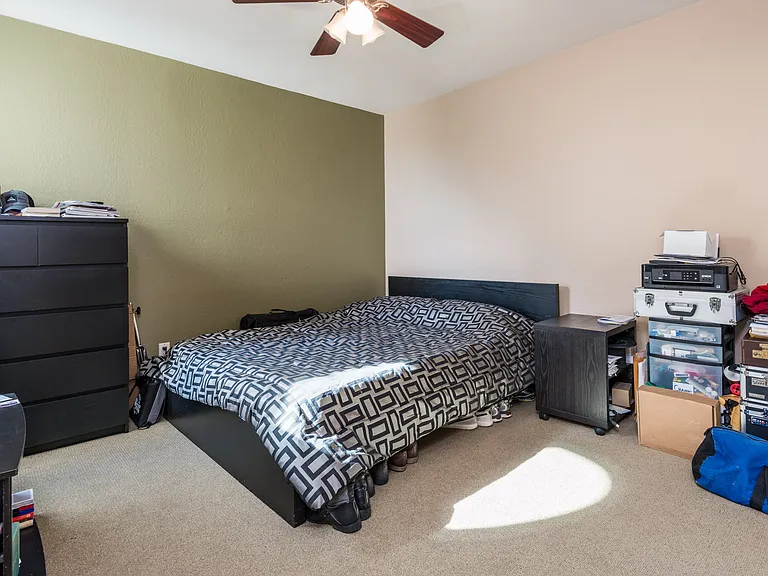 3625 Ash St #9 — Photo 8