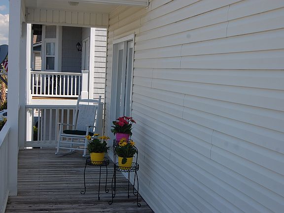 Street side deck