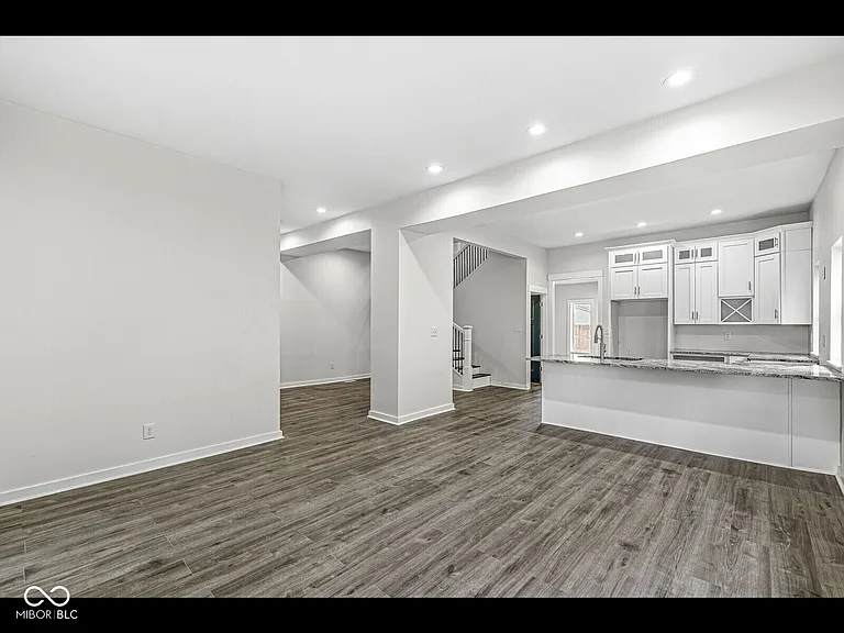 350 E Minnesota St — Photo 4