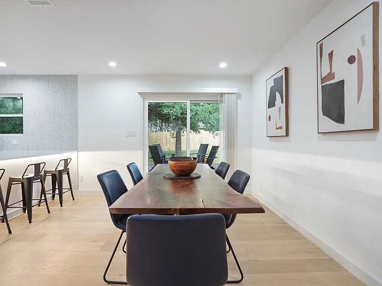 2304 Aldford Dr — Photo 13