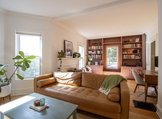 36 Booth St, Burlington, VT 05401