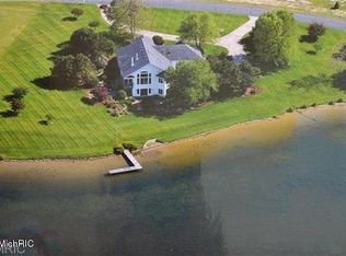 25580 Waneta Way, Sturgis, MI 49091