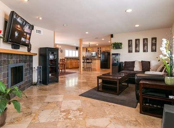 3rd image of 1221 Bonmark Dr