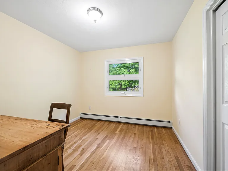 542 Montauk Hwy — Photo 16