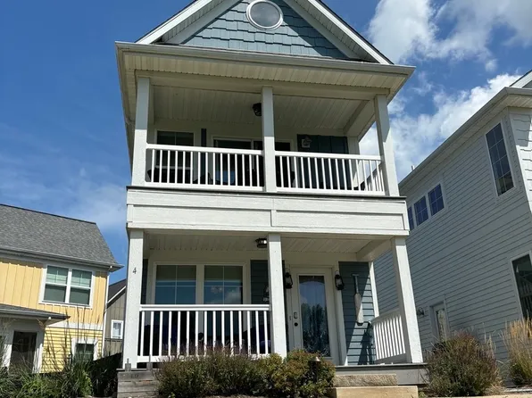 179 Leeward Way #4, Ottawa, IL 61350