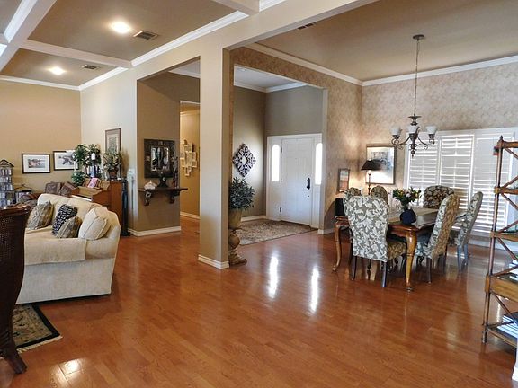 3rd image of 3711 Northfield Dr