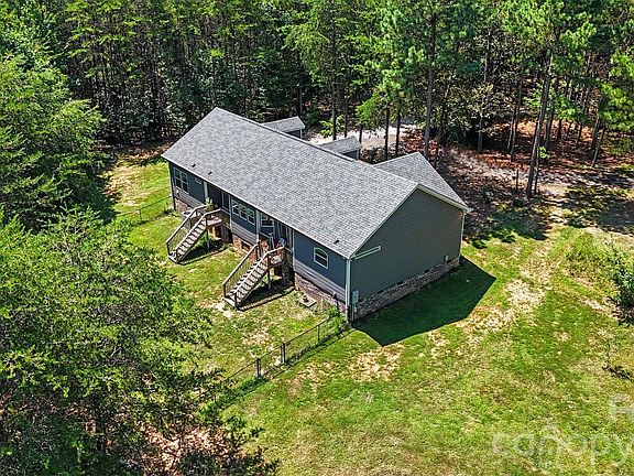 5th image of 2702 Henry Knob Rd