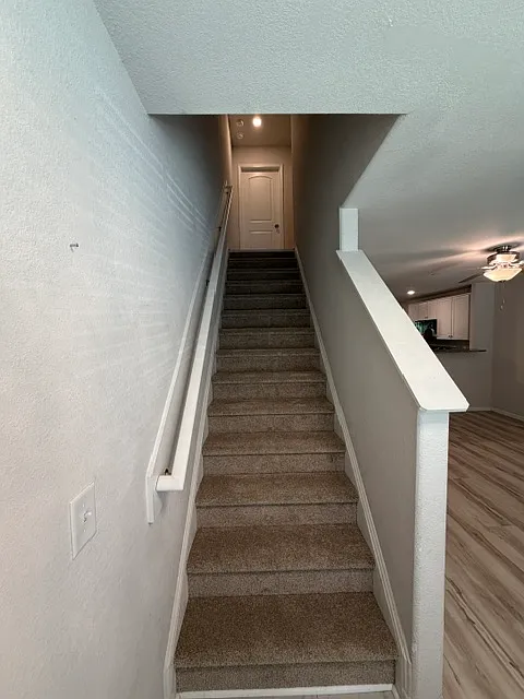 2 bed, 2.5 bath, 1027 sqft, $1,500 — Photo 3