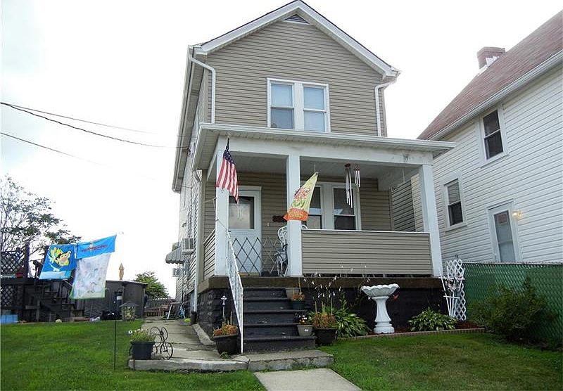 1st image of 714 Saint Clair Ave