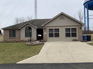 610 N Oak St, Columbia City, IN 46725